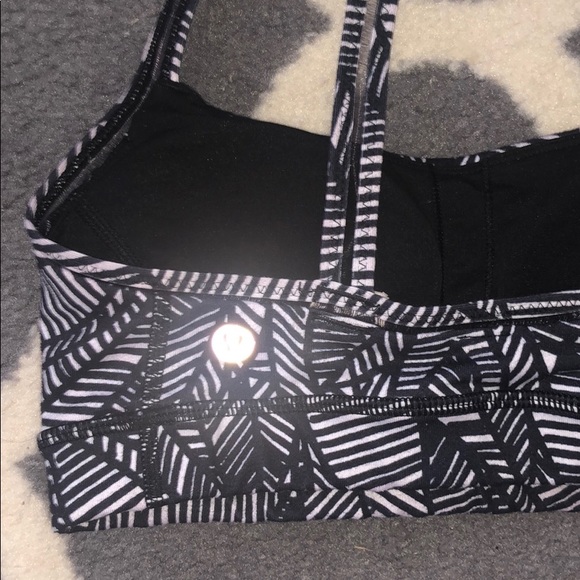 Lululemon bras - Picture 4 of 5